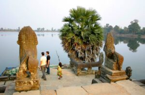 Srah Srang Ancient Reservoir and Temple in Siem Reap, Cambodia (7)