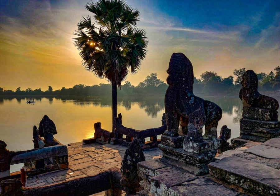 Srah Srang Ancient Reservoir and Temple in Siem Reap, Cambodia (8)