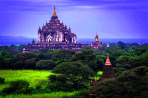 Thatbyinnyu Temple in Bagan, Myanmar (1)