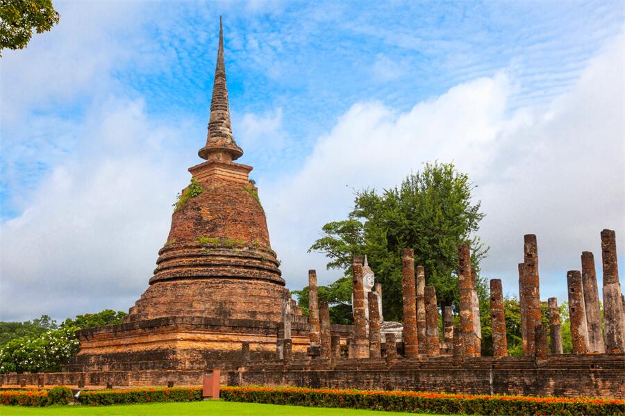 Wat Sa Si in Sukhothai, Thailand (1)