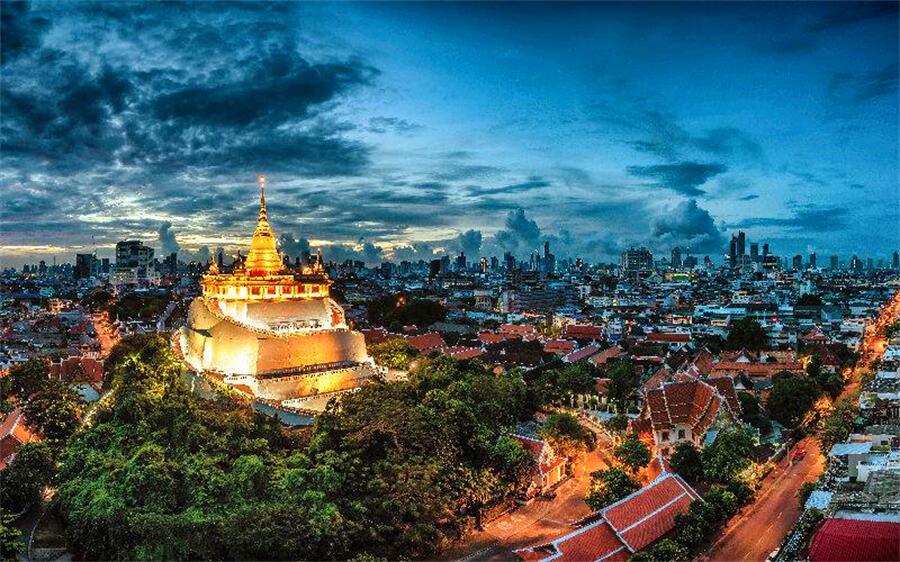 Wat Saket and the Golden Mount in Bangkok, Thailand (3)