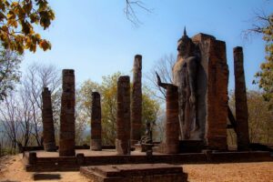 Wat Saphan Hin in Sukhothai, Thailand (1)