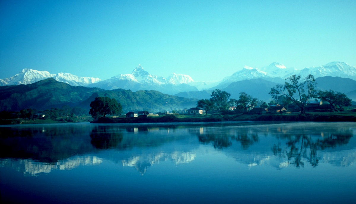 Phewa Tal (Fewa Lake) in Pokhara, Nepal (11)