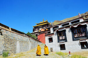 Tashilhunpo-Monastery-in-Shigatse-12